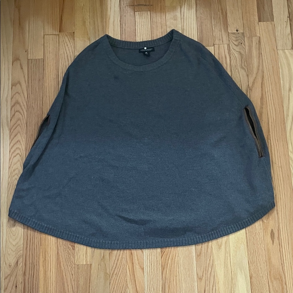 Banana Republic Poncho Sweater Womens Medium Gray Ribbed 100% Wool Minimalist